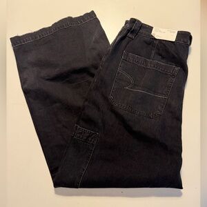 NWT: American Eagle Outfitters— SUPER HIGH RISE BAGGY WIDE LEG